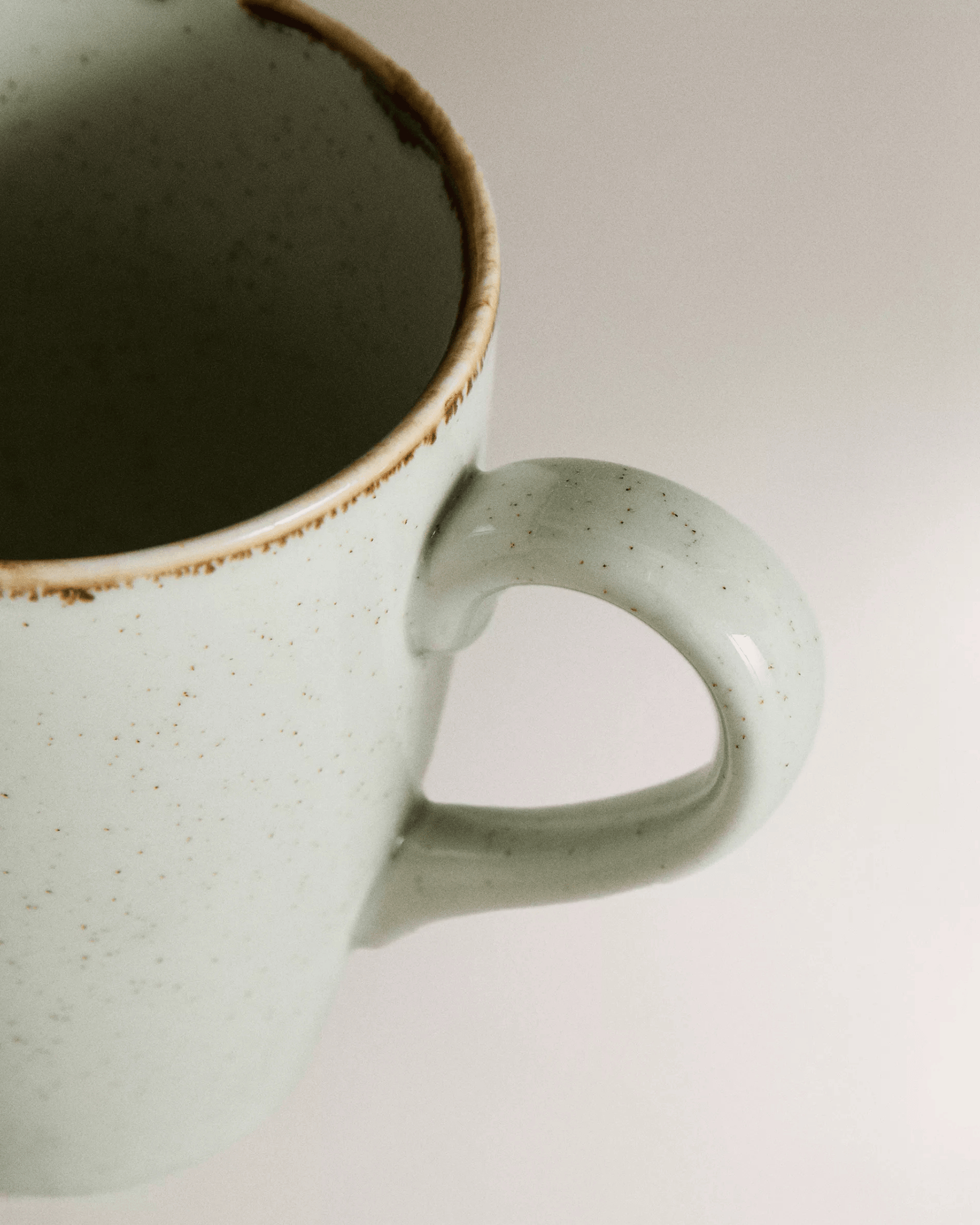 Sage Design Antique Contrast Rustic Brown Rim Porcelain Mug