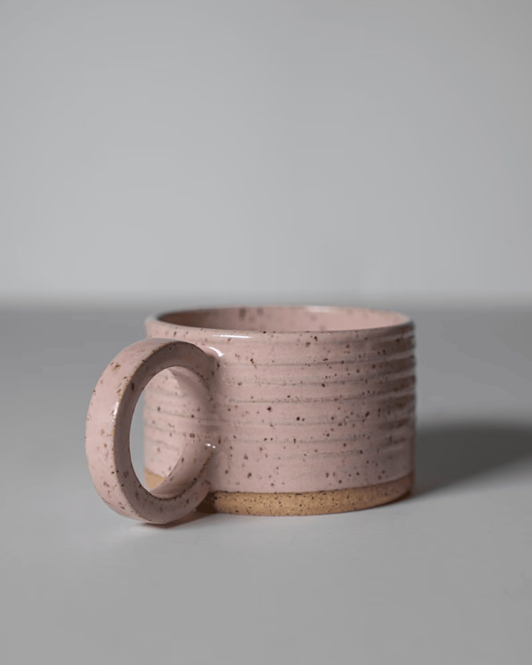 High Gloss & Straight-Walled Silhouette Modern Ribbed Ceramic Mug